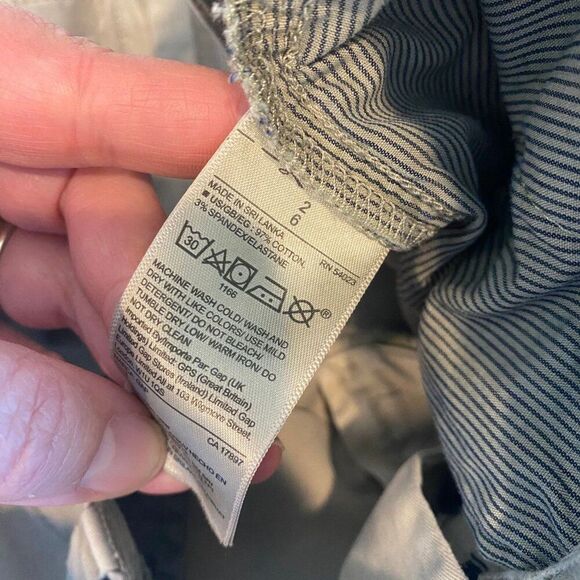 GAP Girlfriend Chino Cotton High-Waisted Cuffed Stretch Khaki Ankle Pants Size 2 - Picture 7 of 7